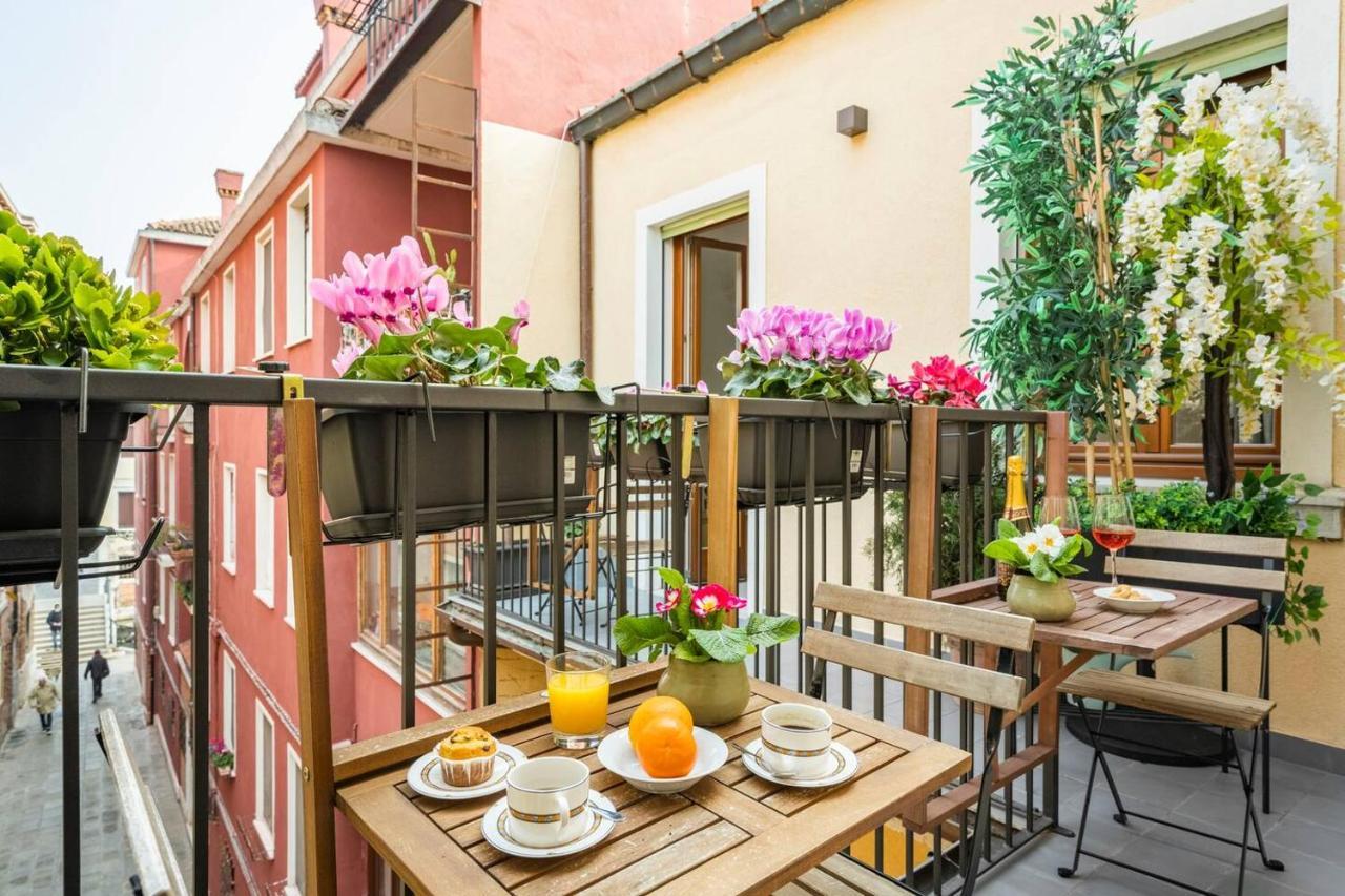 Hinc Domus - Venezia Historical City Center Экстерьер фото