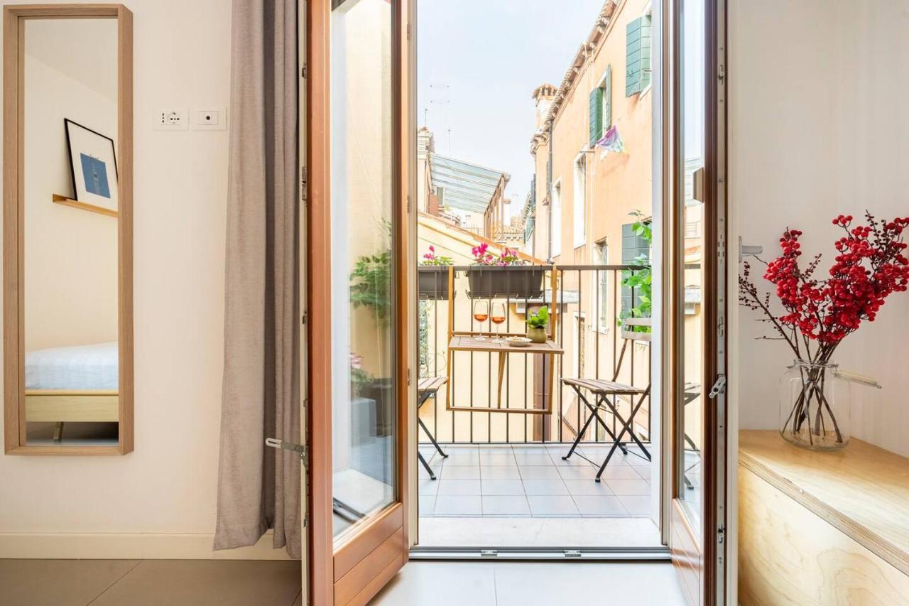 Hinc Domus - Venezia Historical City Center Экстерьер фото